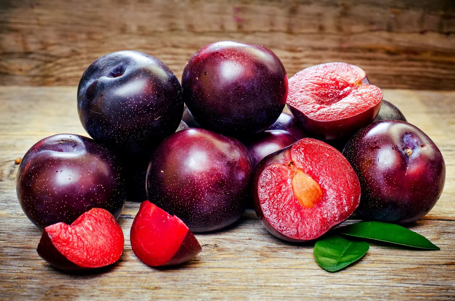 30 Facts About Plum - OhMyFacts